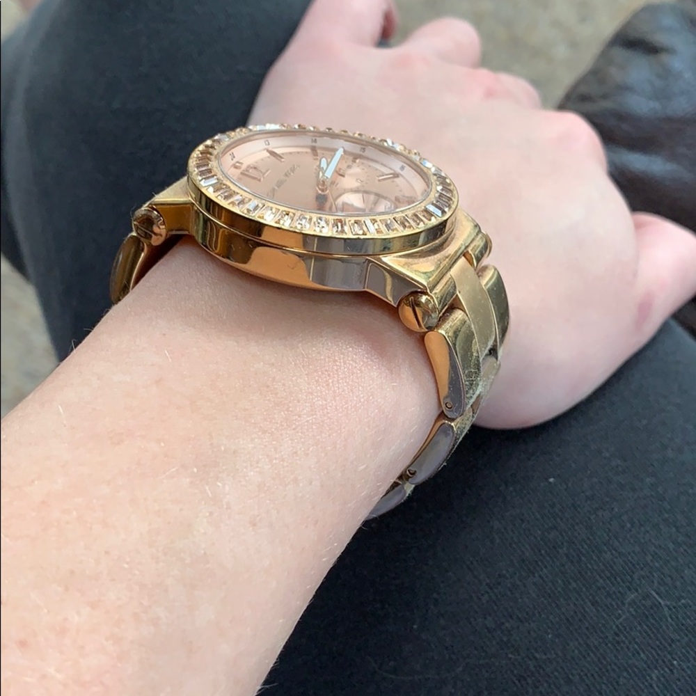 Michael kors Watch - Picture 3 of 4